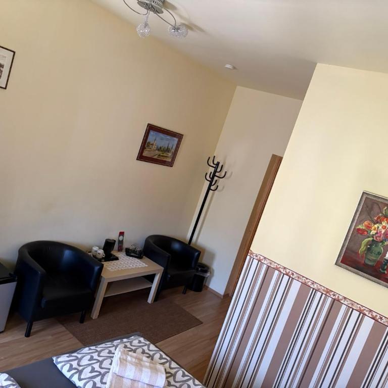 Gasthaus Luggwirt - Doppelzimmer mit Bad - 4