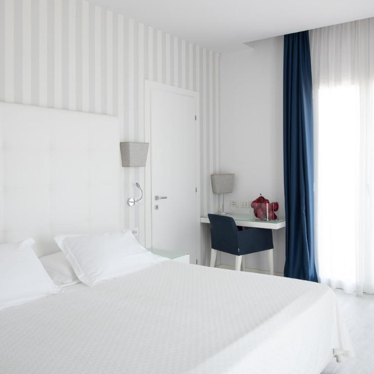 Hotel Fedora Riccione - FRONTE MARE - Standard Double Room - 2