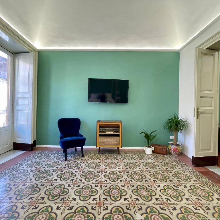 Fil's House - Two-Bedroom House - 2