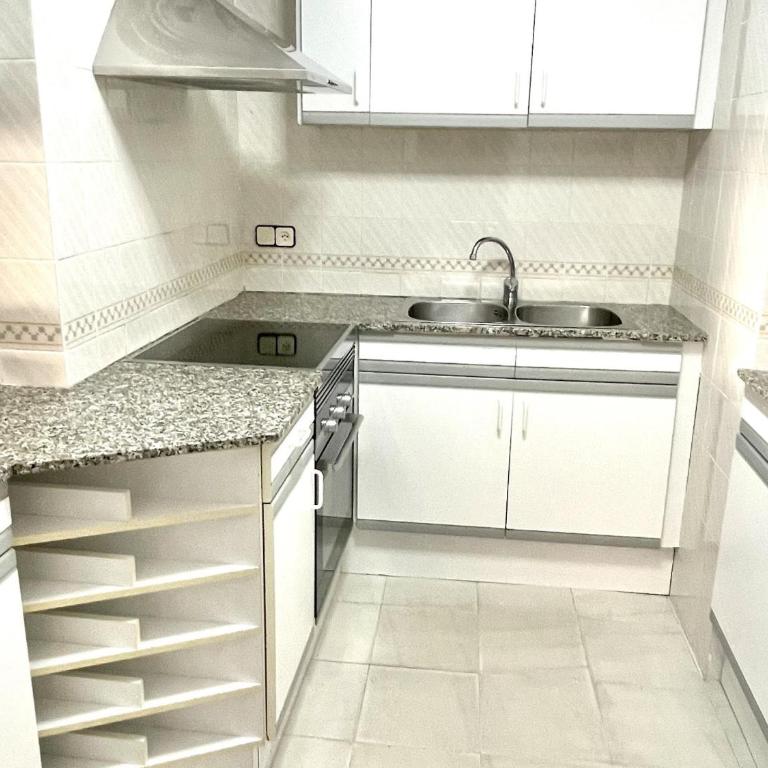 APARTBEACH PARADIS PARK con VISTAS PLAYA - Apartment - 9