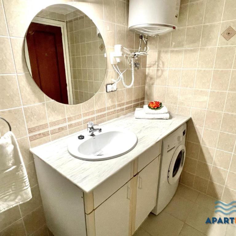 APARTBEACH PARADIS PARK con VISTAS PLAYA - Apartment - 24