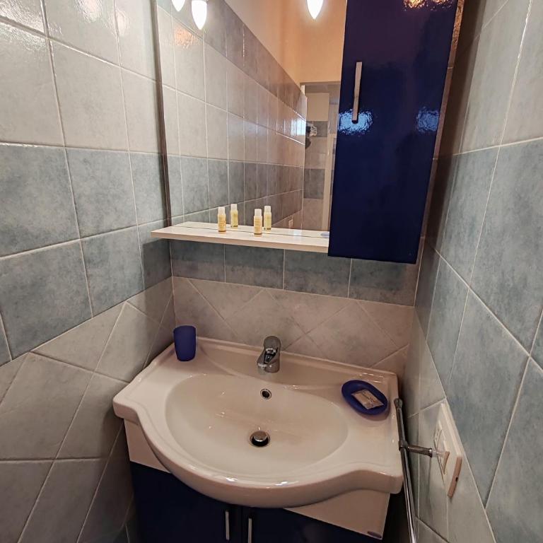 Residenza Silvana Apt A Cielo on the ground floor with parking - Appartamento - Piano Terra - 16