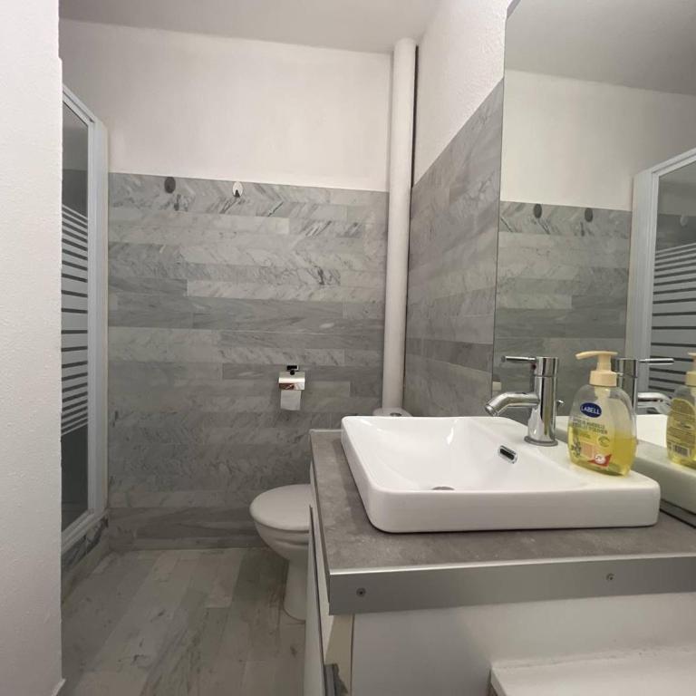AGREABLE STUDIO AU CENTRE PORT - Apartamento Estudio - 6