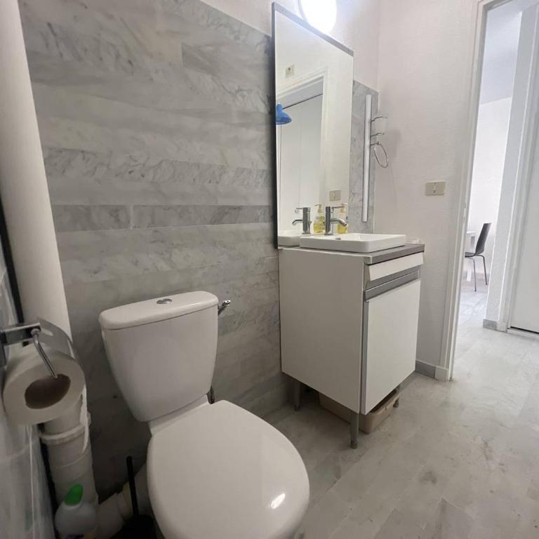 AGREABLE STUDIO AU CENTRE PORT - Apartamento Estudio - 7