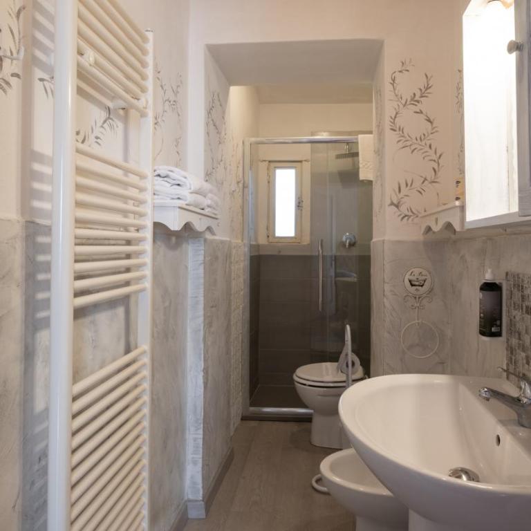 Il Castagnolo Country B&B - Comfort Quadruple Room - 8