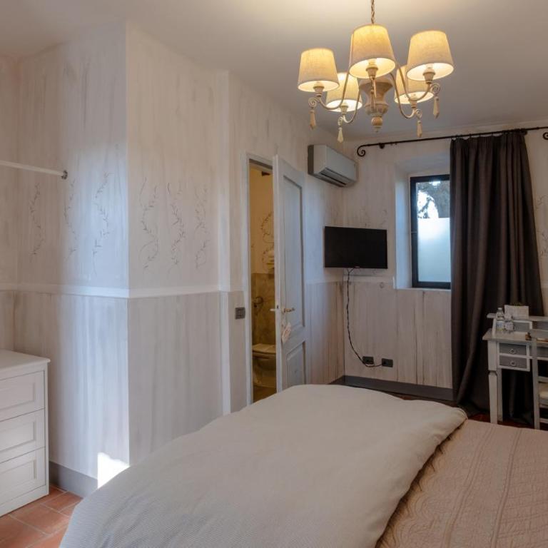 Il Castagnolo Country B&B - Deluxe Double Room - 12