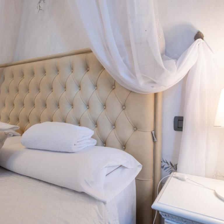 Il Castagnolo Country B&B - Double Room with Pool View - 12