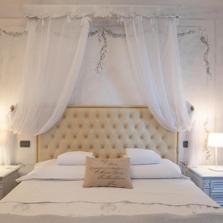 Il Castagnolo Country B&B - Double Room with Pool View - 10