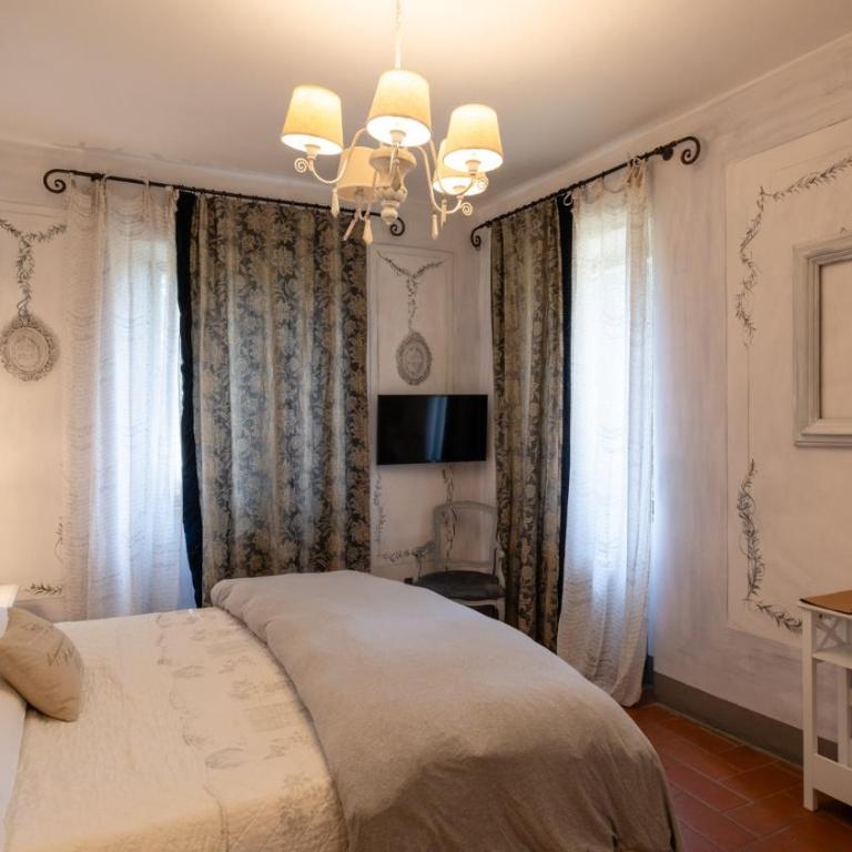 Il Castagnolo Country B&B - Double Room with Pool View - 9