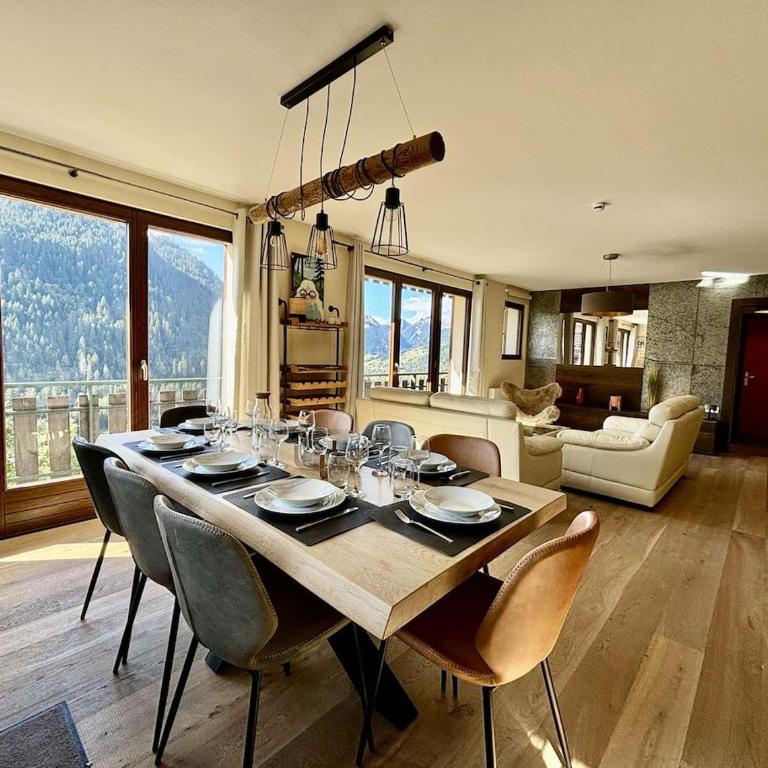 Bartavelles A2 - Appartement de charme dans Châtel - Three-Bedroom Apartment - 1