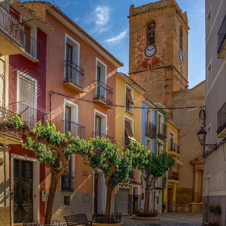PLAZA IGLESIA HappyVila - One-Bedroom Apartment with Terrace - 5