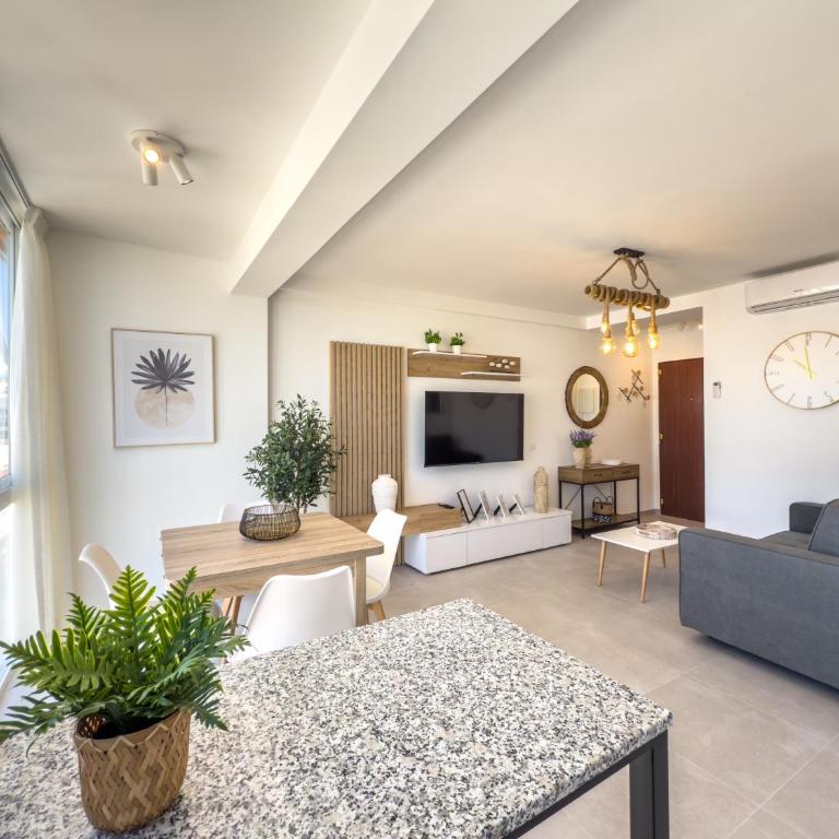 Hanami Avenida de España Mountain View 5H - One-Bedroom Apartment - 1