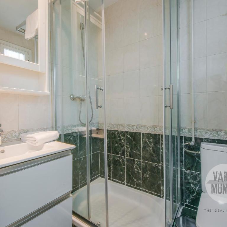 Leon Urban Suites - One-Bedroom Apartment - 10