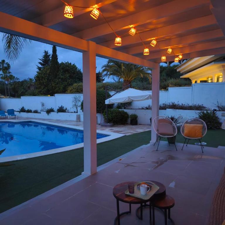 Stunning and luxury Villa in Marbella-Atalaya - 250m to GC Atalaya, 2x 18 holes and very close to the beach of San Pedro de Alcántara and Puerto Banus or Puente Romano - Villa Deluxe - 21