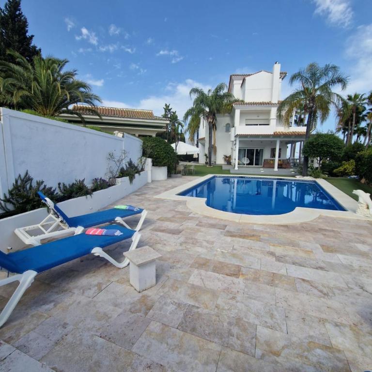Stunning and luxury Villa in Marbella-Atalaya - 250m to GC Atalaya, 2x 18 holes and very close to the beach of San Pedro de Alcántara and Puerto Banus or Puente Romano - Villa Deluxe - 76
