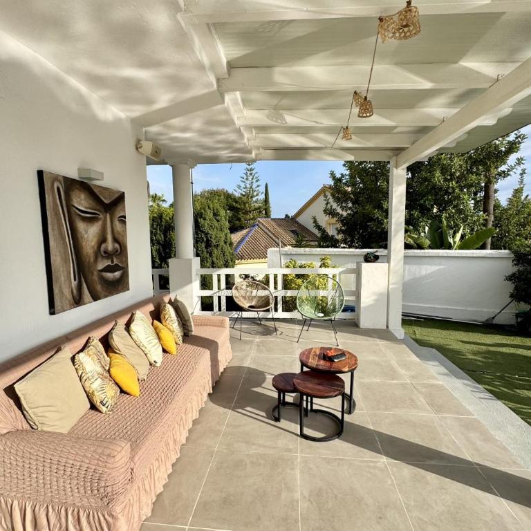 Stunning and luxury Villa in Marbella-Atalaya - 250m to GC Atalaya, 2x 18 holes and very close to the beach of San Pedro de Alcántara and Puerto Banus or Puente Romano - Villa Deluxe - 18