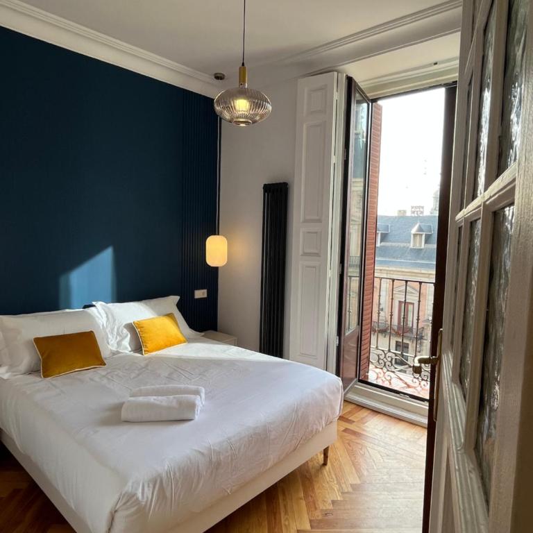 dPLACE to Be - Apartamentos de Lujo en Centro Histórico - Deluxe Two-Bedroom Apartment with Garden View - 3