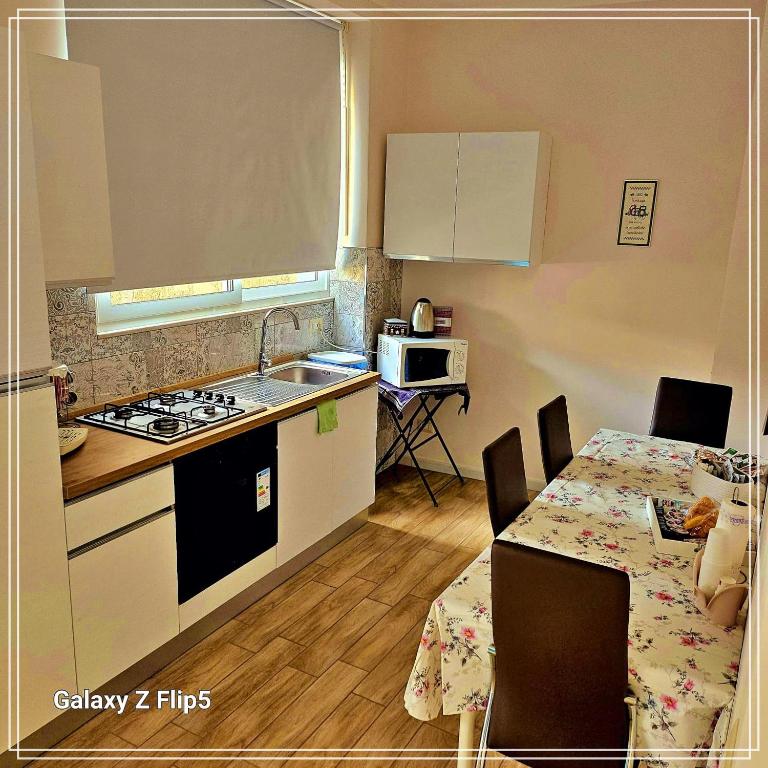 La Dolce Vita Napoletana Centro Storico - Appartamento con 2 Camere da Letto - 13