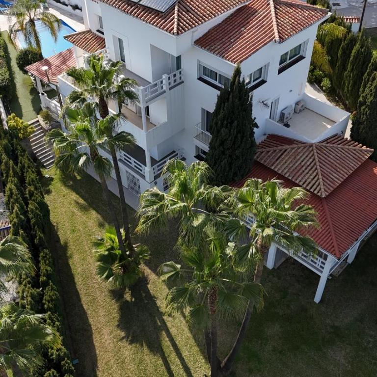 Stunning and luxury Villa in Marbella-Atalaya - 250m to GC Atalaya, 2x 18 holes and very close to the beach of San Pedro de Alcántara and Puerto Banus or Puente Romano - Villa Deluxe - 10