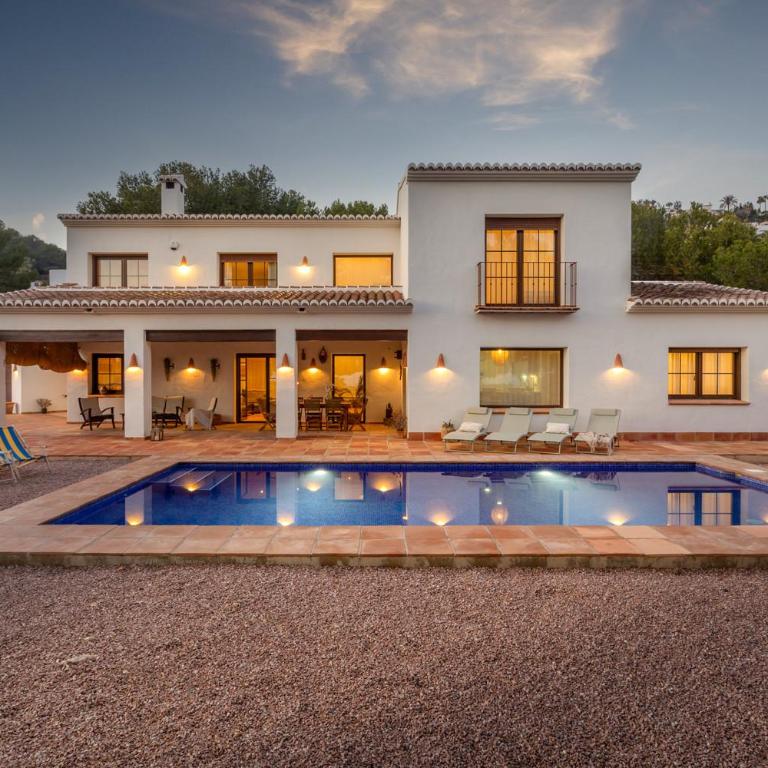 Villa Harmonia by Abahana Villas - Villa con piscina privada - 4
