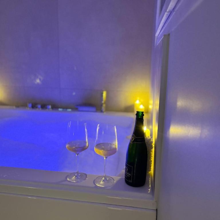 Romantique Room avec bain - Appartamento con 1 Camera da Letto - 4