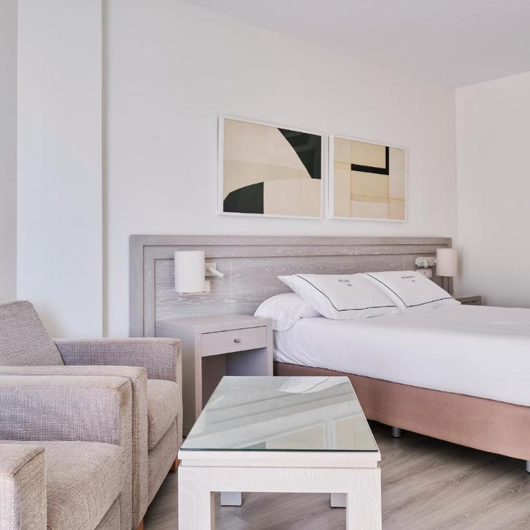 Hotel Helios Costa Tropical - Habitación Doble Supreme con vistas laterales al mar - 2