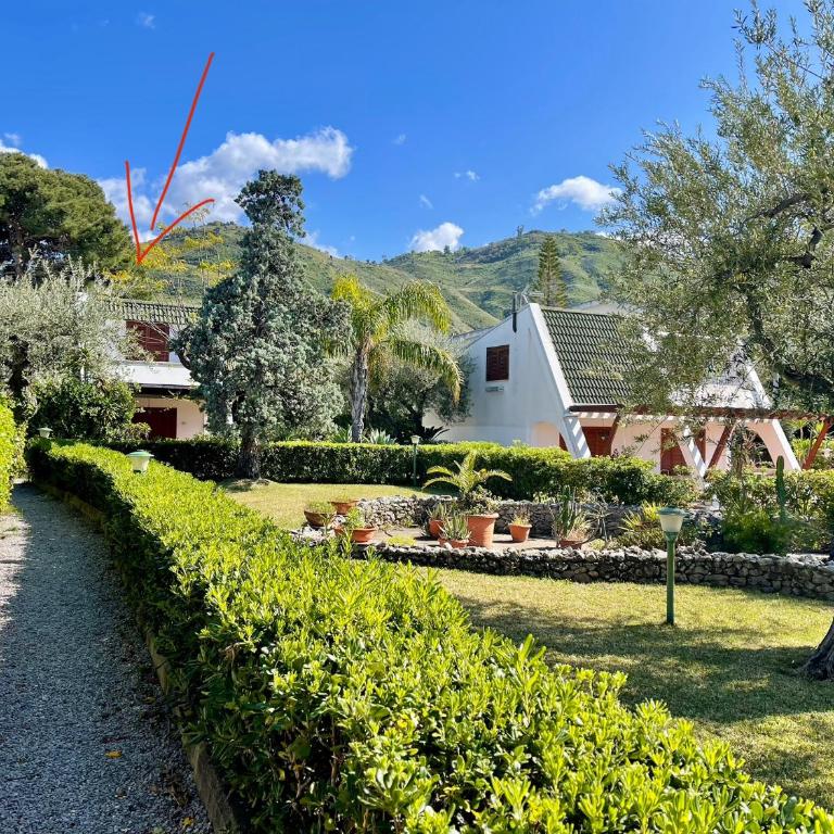 Mazzaforno Graziosa Villetta Relax - One-Bedroom House - 2