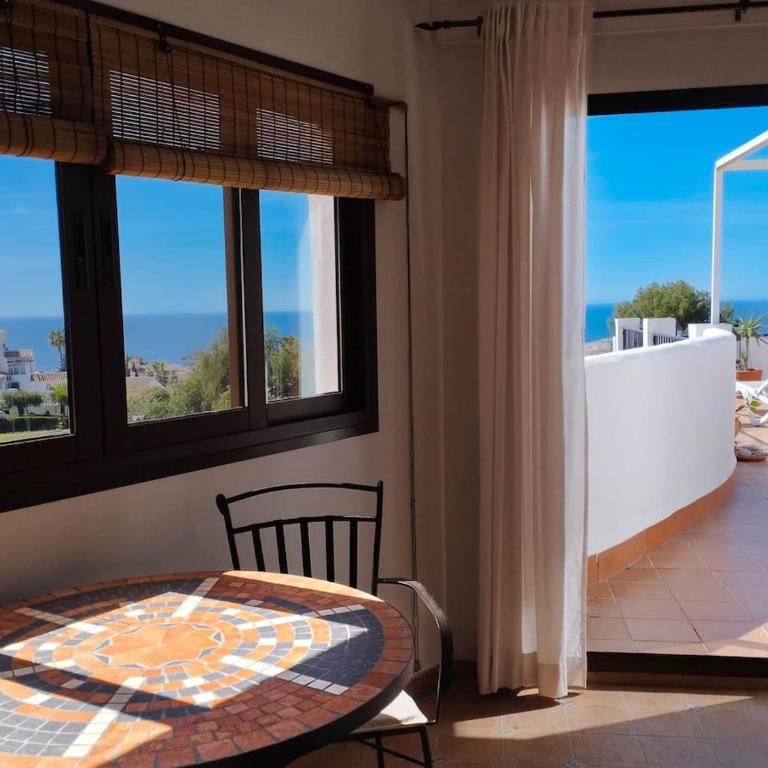 Stunning 2 bedroom with incredible Sea views Nerja - Apartamento de 2 dormitorios - 9