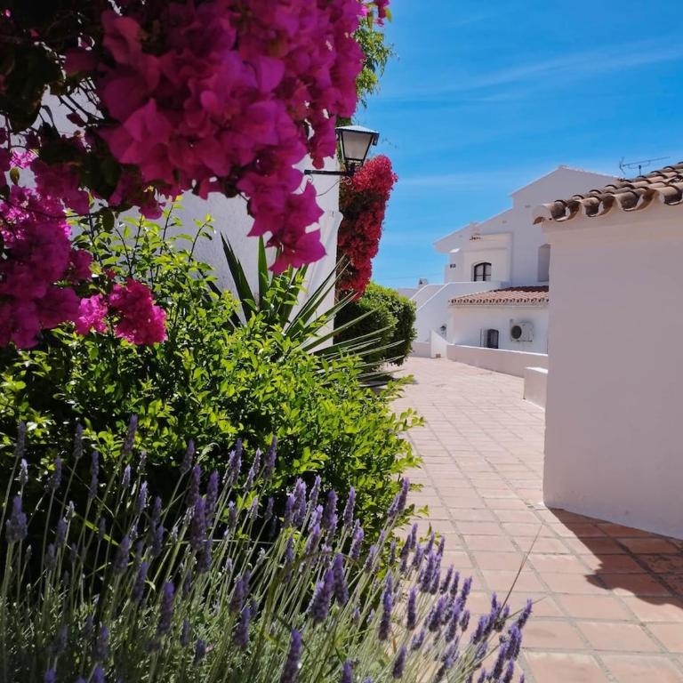 Stunning 2 bedroom with incredible Sea views Nerja - Apartamento de 2 dormitorios - 15