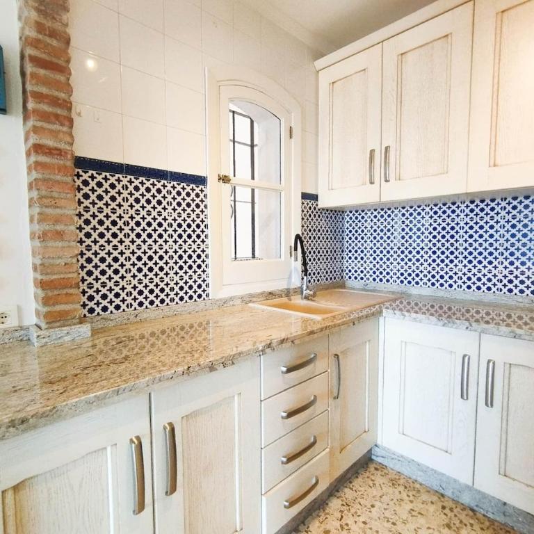 Stunning 2 bedroom with incredible Sea views Nerja - Apartamento de 2 dormitorios - 18