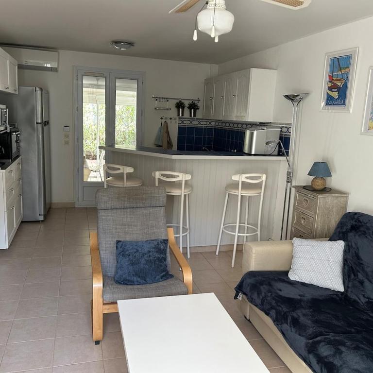 Appartement 2ch, terrasses parking, 50m de la plage - Two-Bedroom Apartment - 8