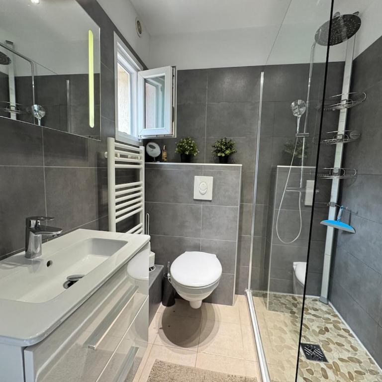 Appartement 2ch, terrasses parking, 50m de la plage - Two-Bedroom Apartment - 14