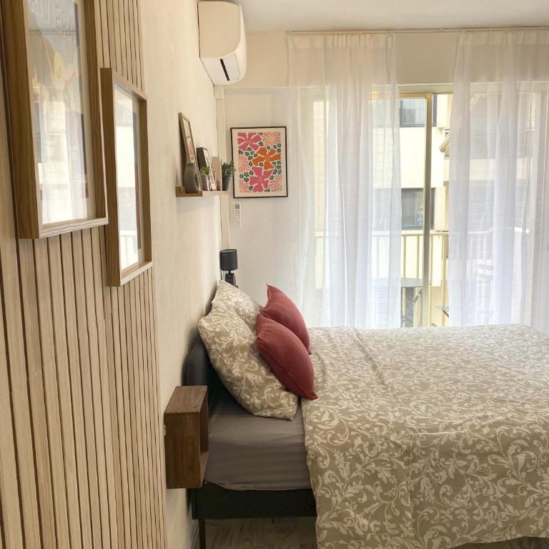 A deux pas des plages et au coeur du vieil Antibes , beau studio rénové - Appartement 1 Chambre - 8