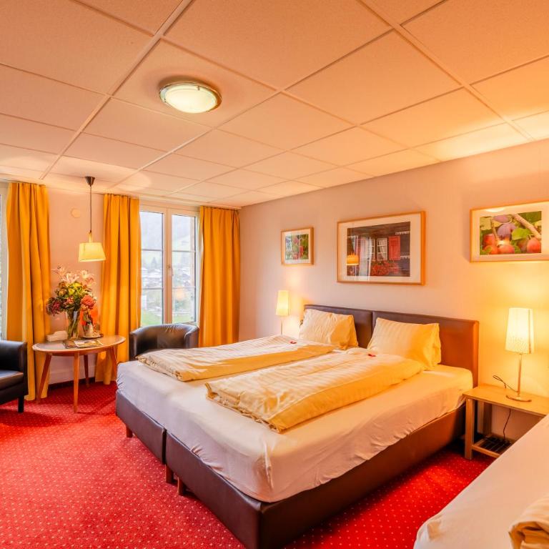 Hotel Staubbach - Dreibettzimmer - 2