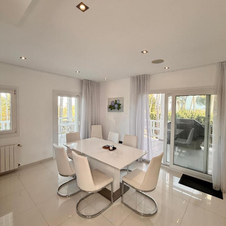 Stunning and luxury Villa in Marbella-Atalaya - 250m to GC Atalaya, 2x 18 holes and very close to the beach of San Pedro de Alcántara and Puerto Banus or Puente Romano - Villa Deluxe - 66