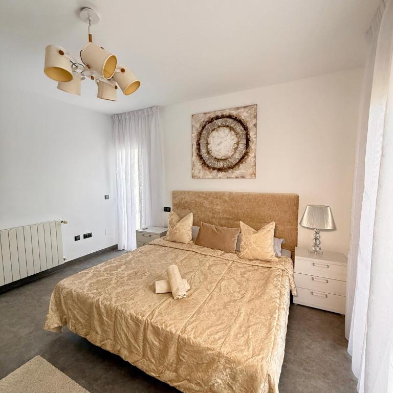 Stunning and luxury Villa in Marbella-Atalaya - 250m to GC Atalaya, 2x 18 holes and very close to the beach of San Pedro de Alcántara and Puerto Banus or Puente Romano - Villa Deluxe - 31