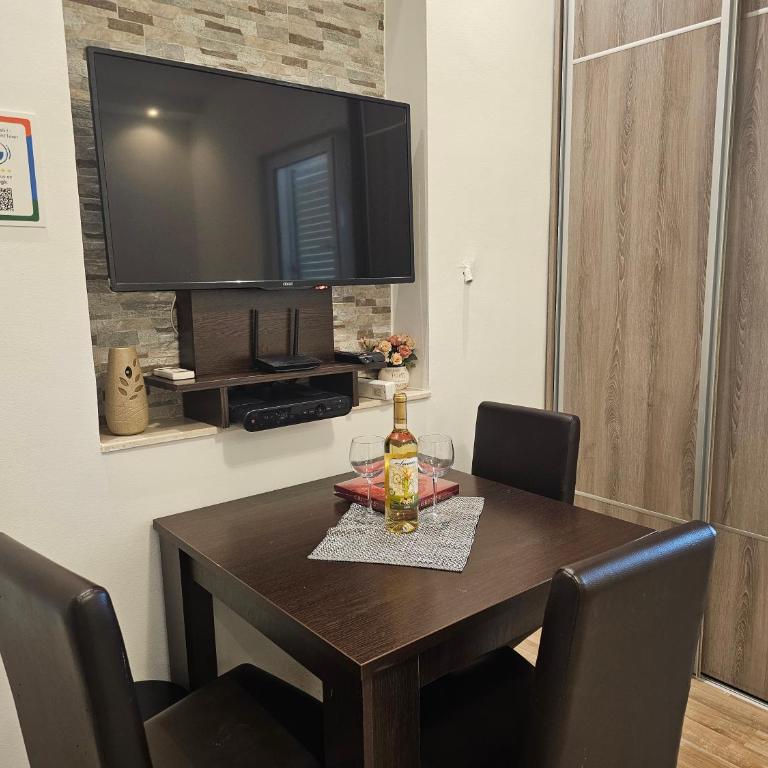 City Center Apartment-Old Town Terrace retreat - Apartman - 1