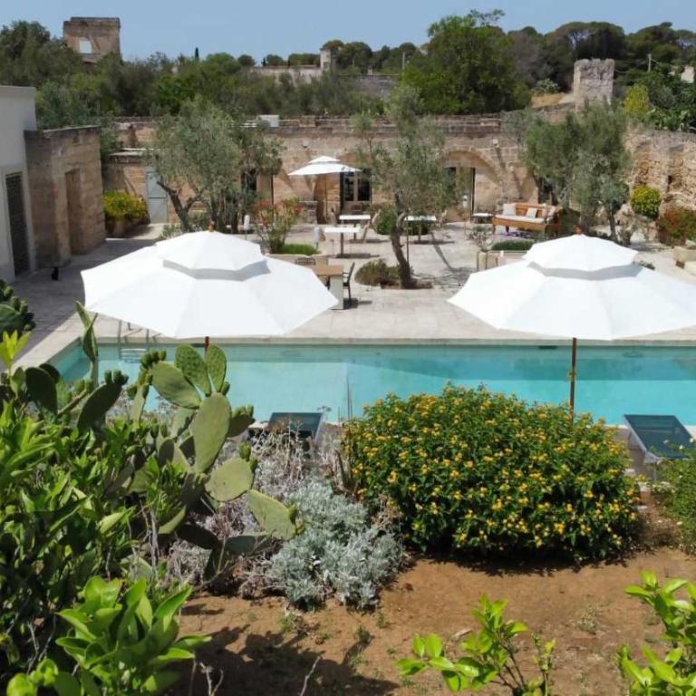 Masseria Bernardini by Symphonya Luxury Holiday Rentals - Camera King con Vista Giardino - 1