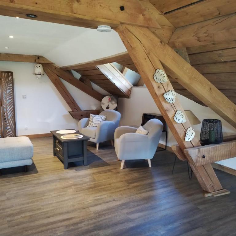 Chambre d'hôtes LES BRIMBELLES - Chambre Lit Queen-Size - 3