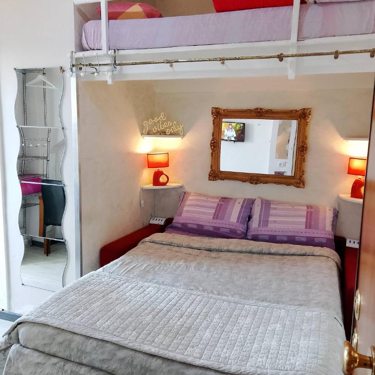 CASA Bella! B&B 2 Unità - Una con bagno privato oppure camera con bagno condiviso - Appartamento con 1 Camera da Letto - 7