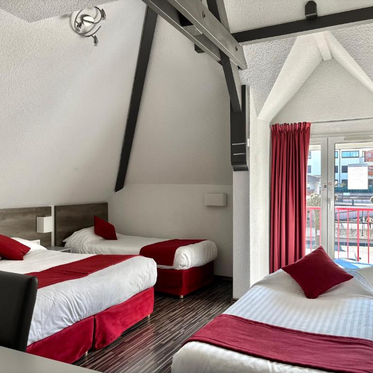 Hôtel de France Contact-Hôtel - Chambre Quadruple Confort - 8