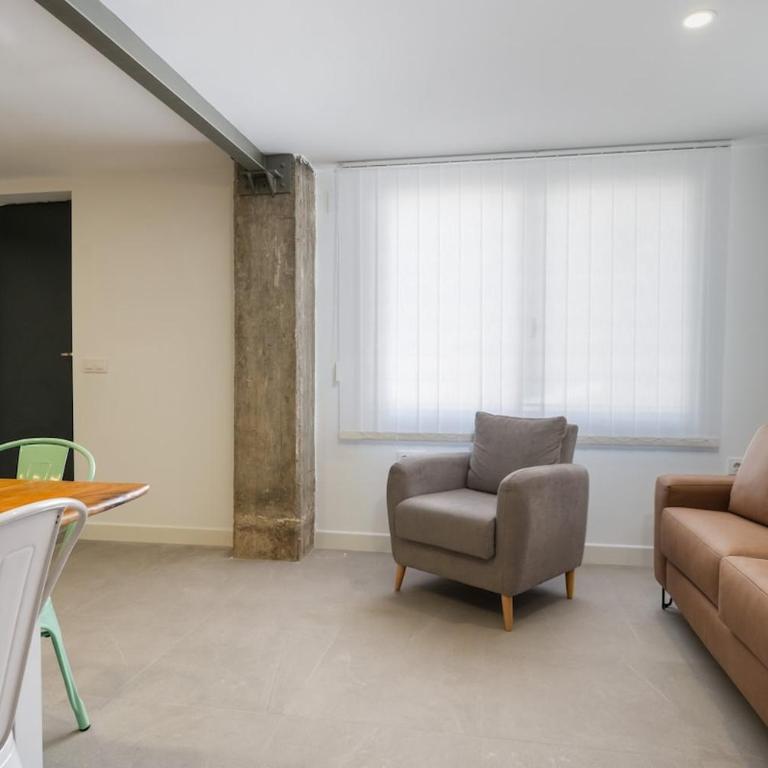 Buhaira suites, free parking and subway - Apartamento - 3