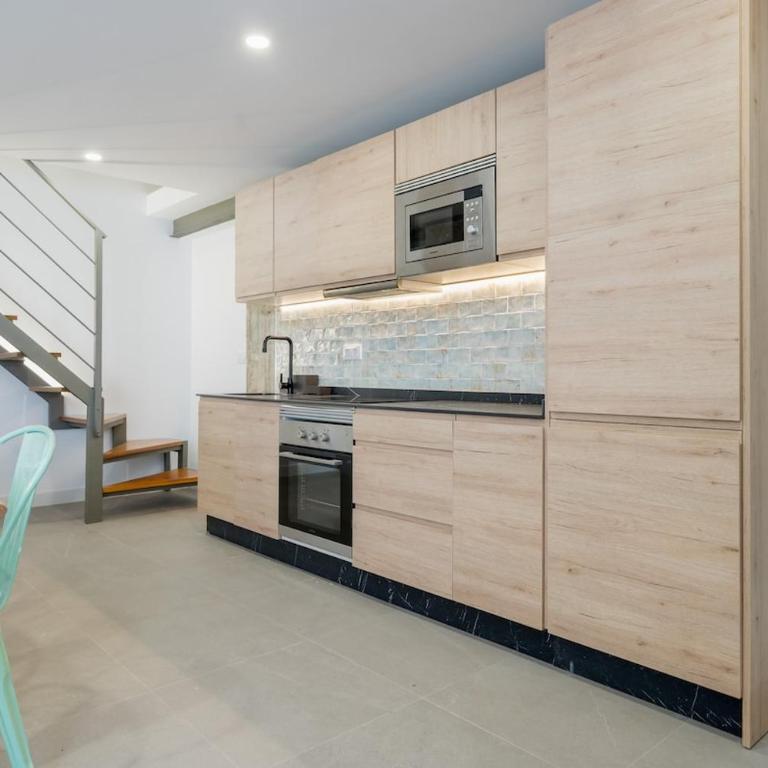 Buhaira suites, free parking and subway - Apartamento - 6