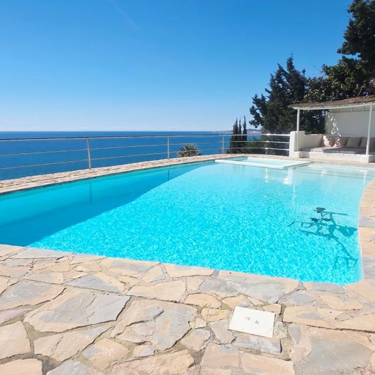 Villa R7- Luxury with Ocean Views - Villa - 5