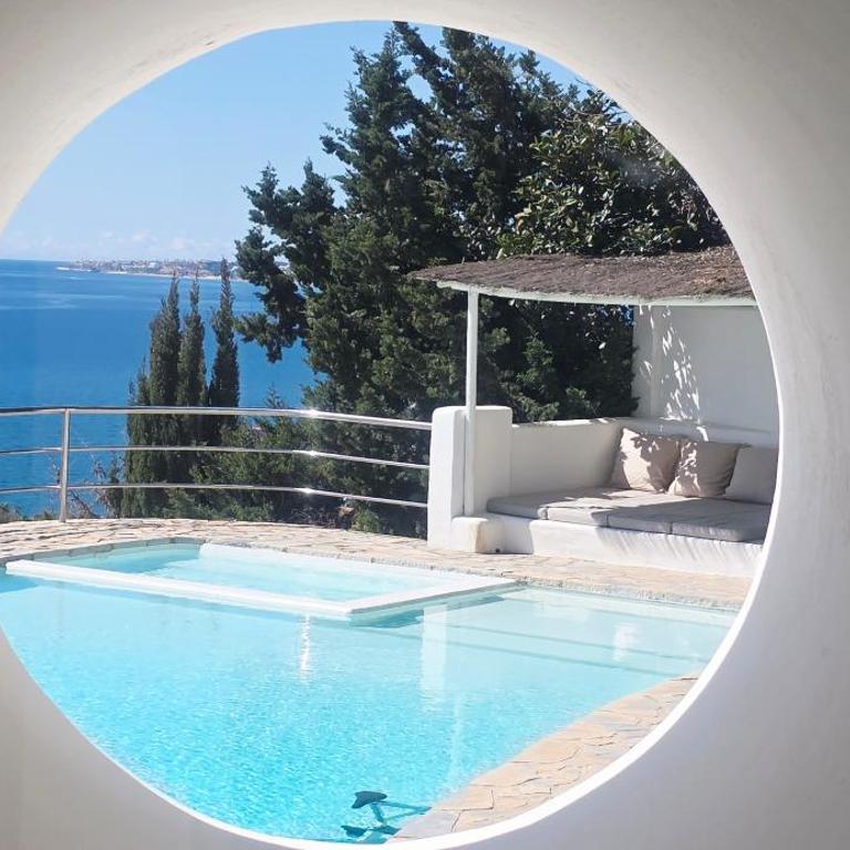 Villa R7- Luxury with Ocean Views - Villa - 15