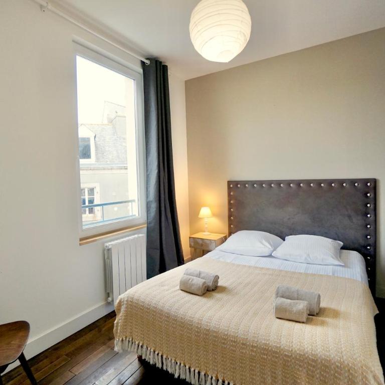 Ty Coz - centre ville - Appartement 2 Chambres - Vue sur Ville - 3