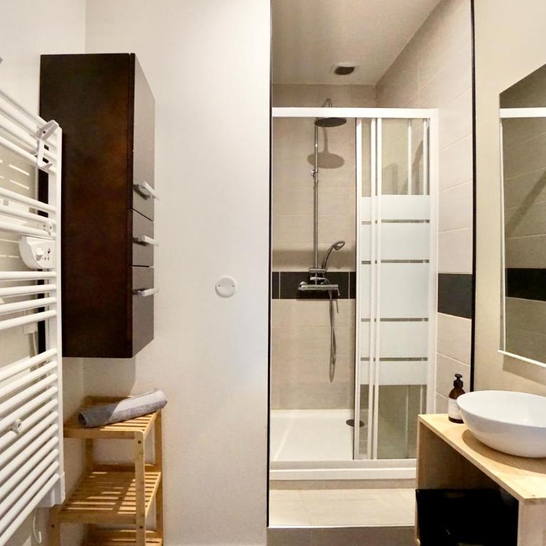 Ty Coz - centre ville - Appartement 2 Chambres - Vue sur Ville - 5