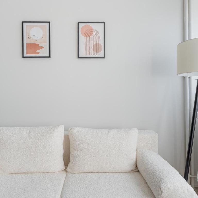 Asirem - Pied de métro dans le 7ème - Appartement 1 Chambre - 7