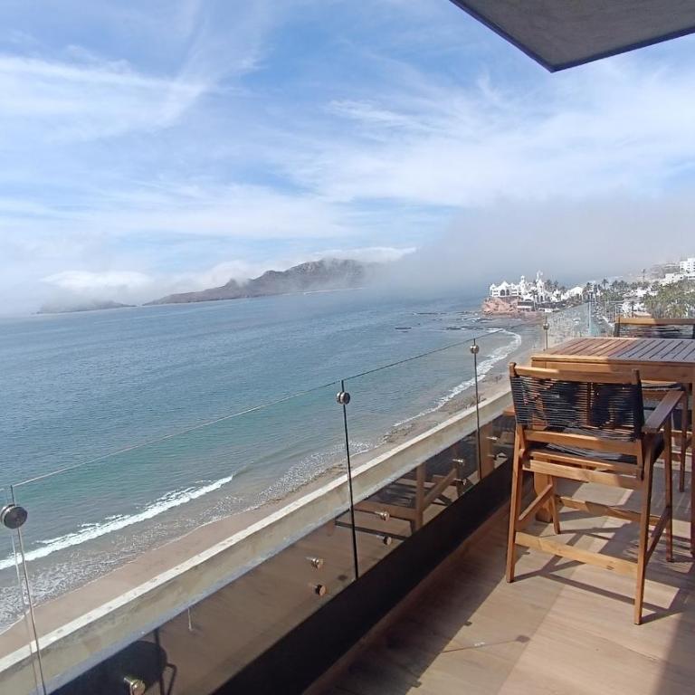 Malecon de Mazatlán 9 - Two-Bedroom Apartment - 3