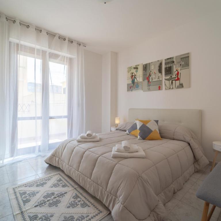 Holiday House Costantino - Three-Bedroom Apartment with Balcony - 4